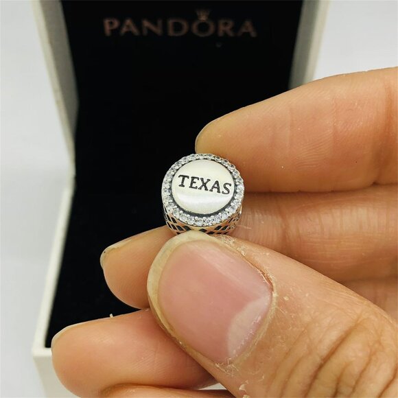 ✨🔥Pandora Houston Texas Exclusive Round Moments Charm - Picture 2 of 7